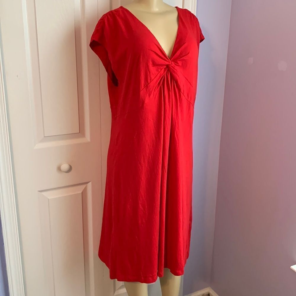 Old Navy Maternity Twist-Front Cap Sleeve Midi Dress